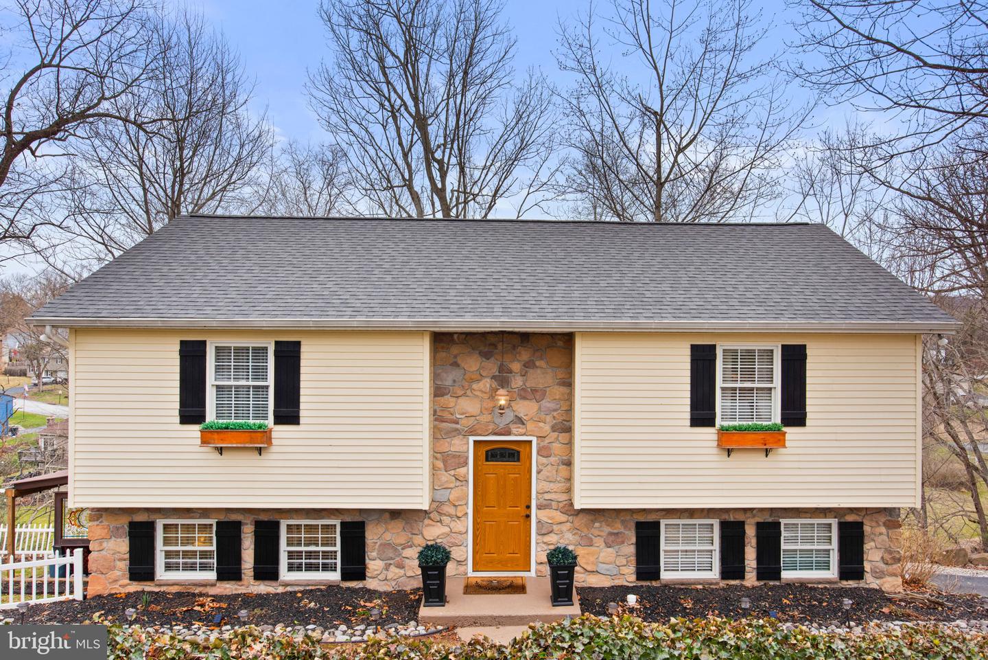 35 Hemlock Lane, Etters