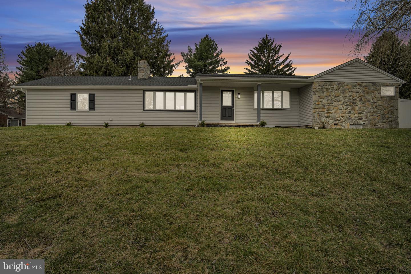 7 Crescent Drive, New Cumberland