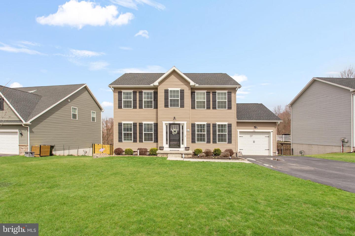 86 Homestead Drive, Hanover