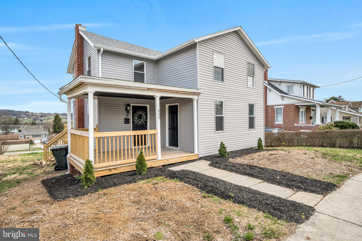 450 E Market, Hellam