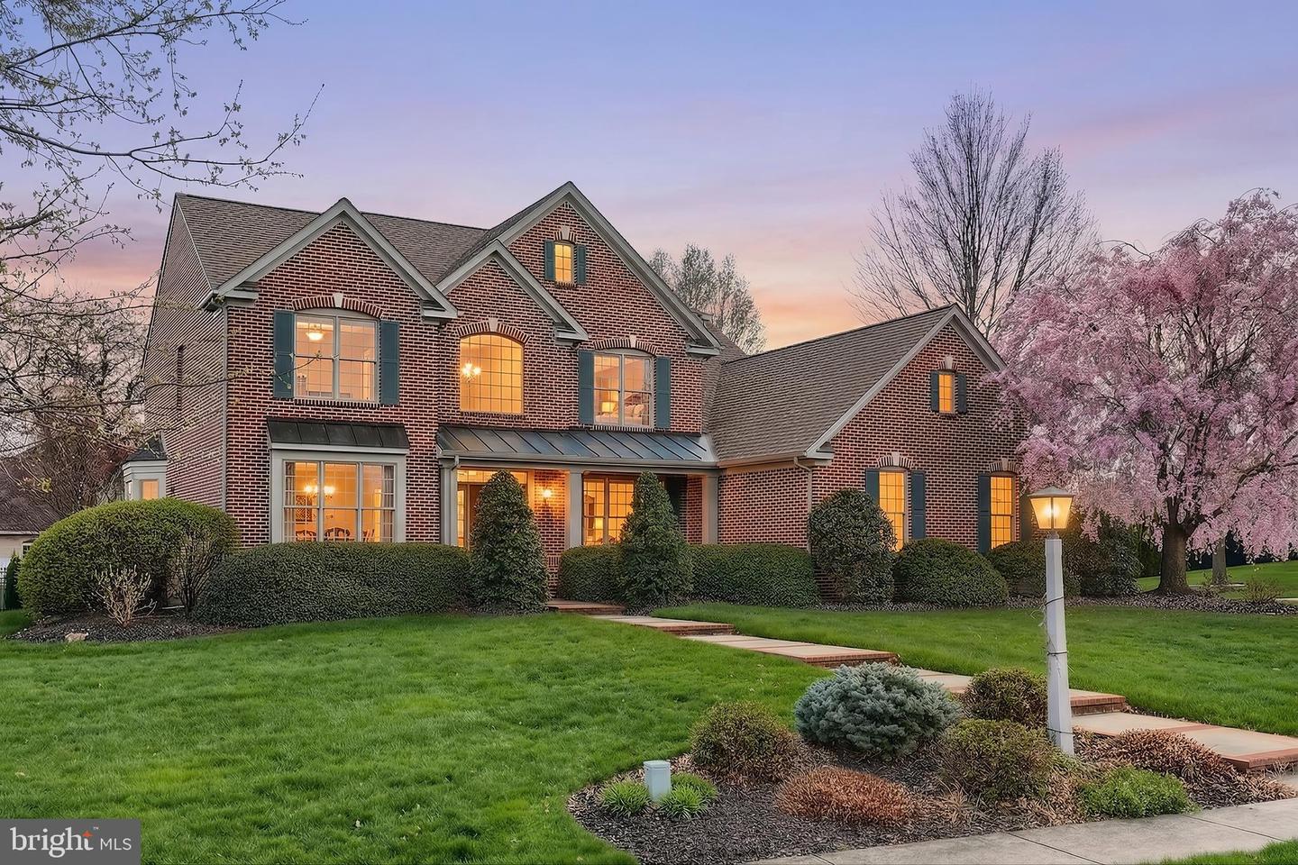 2119 Bernays Drive, York