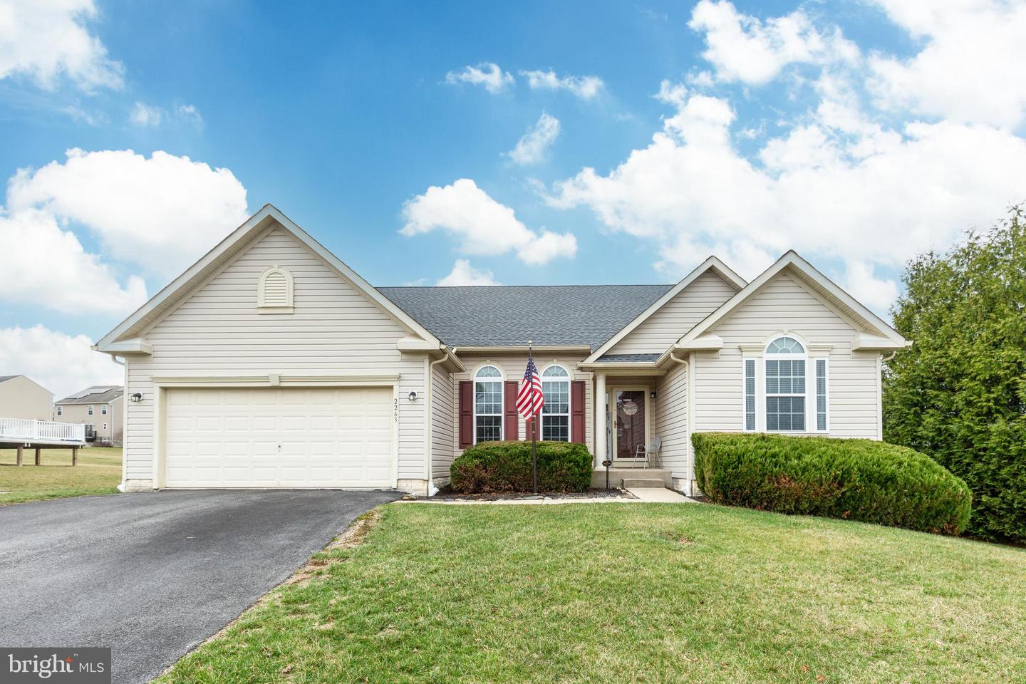 2263 Water Garden Drive, Hanover
