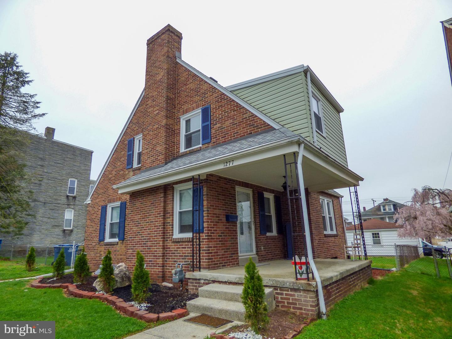 1277 W Poplar Street, York