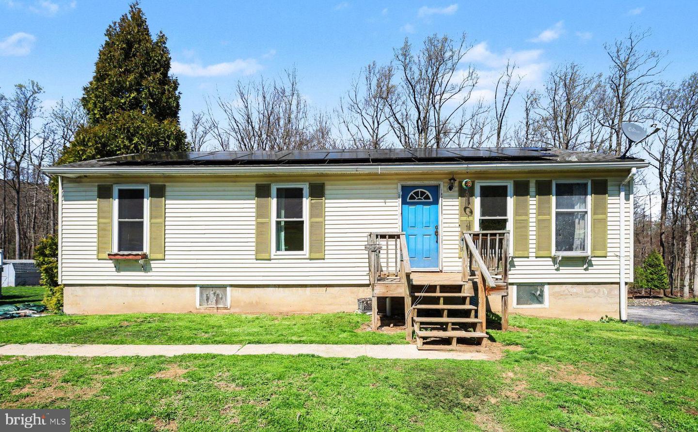 112 W Greenhouse Road, Dillsburg