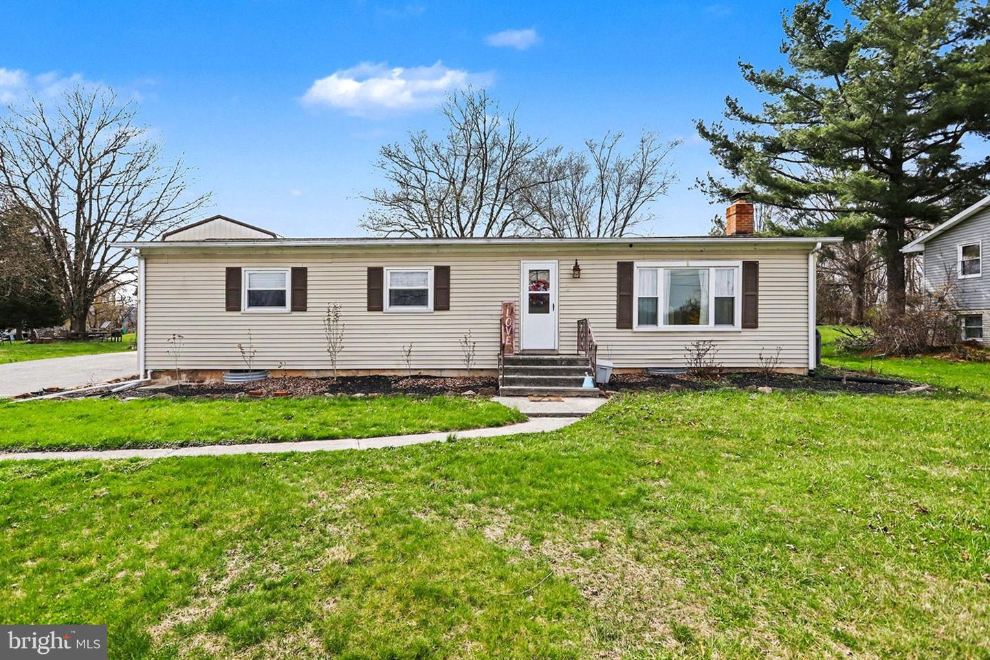 32 Pine Road, Abbottstown