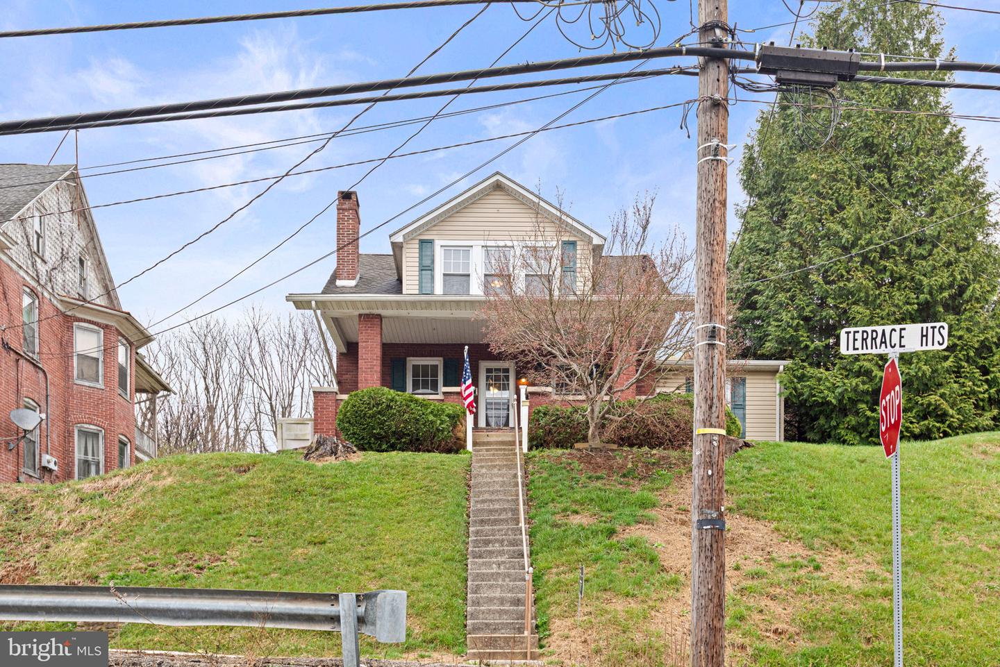 1 Terrace Heights, Glen Rock