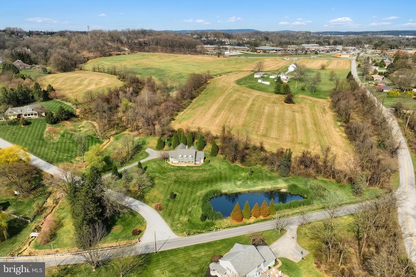 101 Fairfax Dr., York