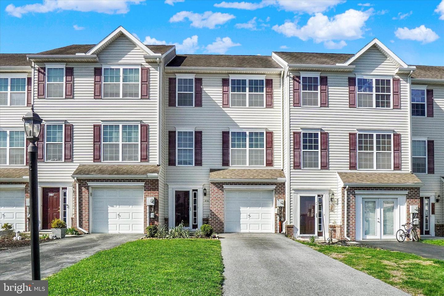 316 Cape Climb, York