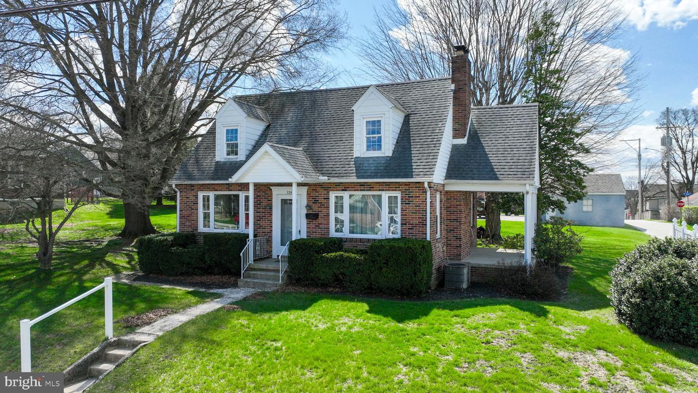 328 W Maple Street, Dallastown