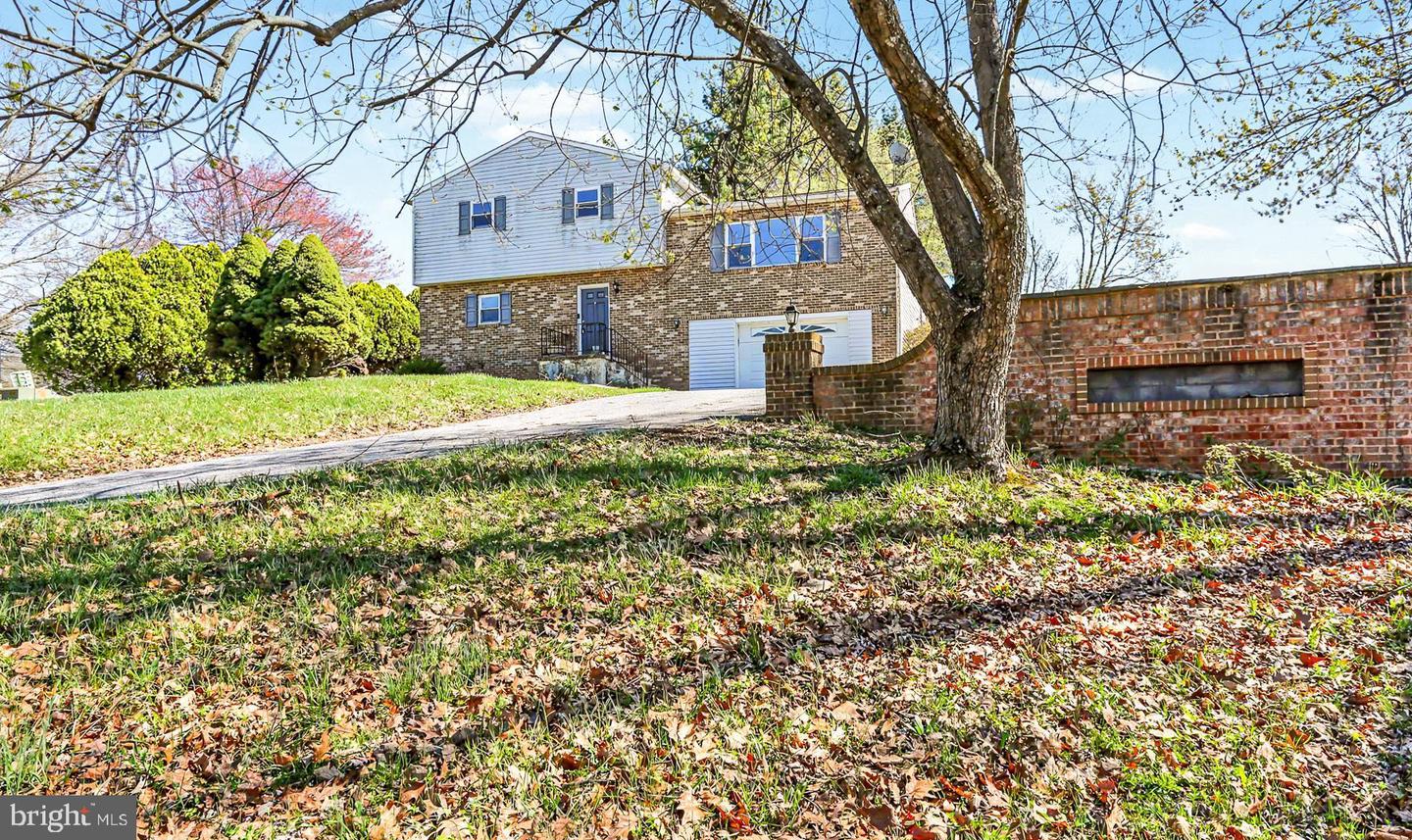 100 Hemlock Lane, Etters