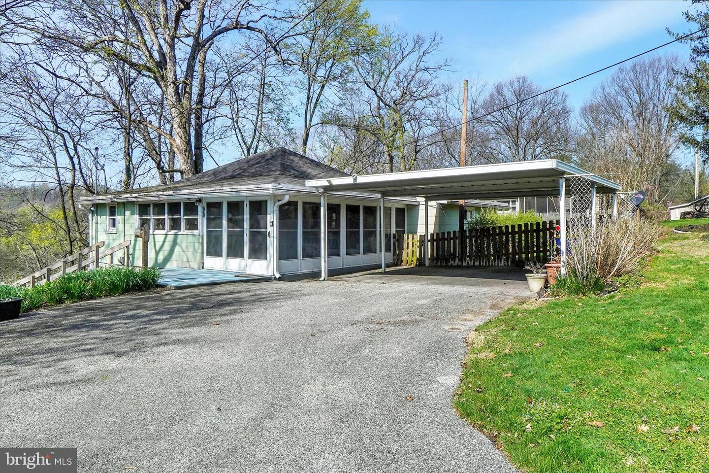 1150 Conewago Avenue, Manchester