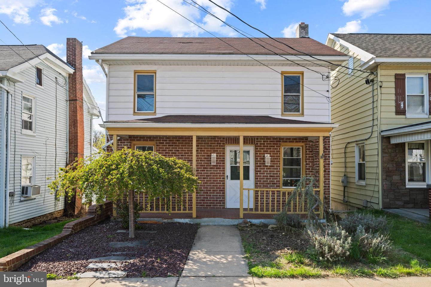 80 Main Street, Yorkana