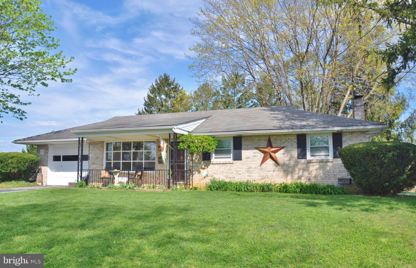 25 West Street, Glen Rock