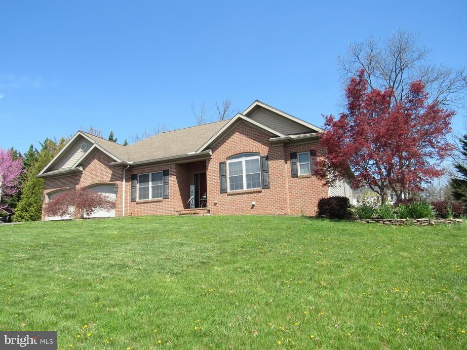 1321 Bee Jay Drive, York