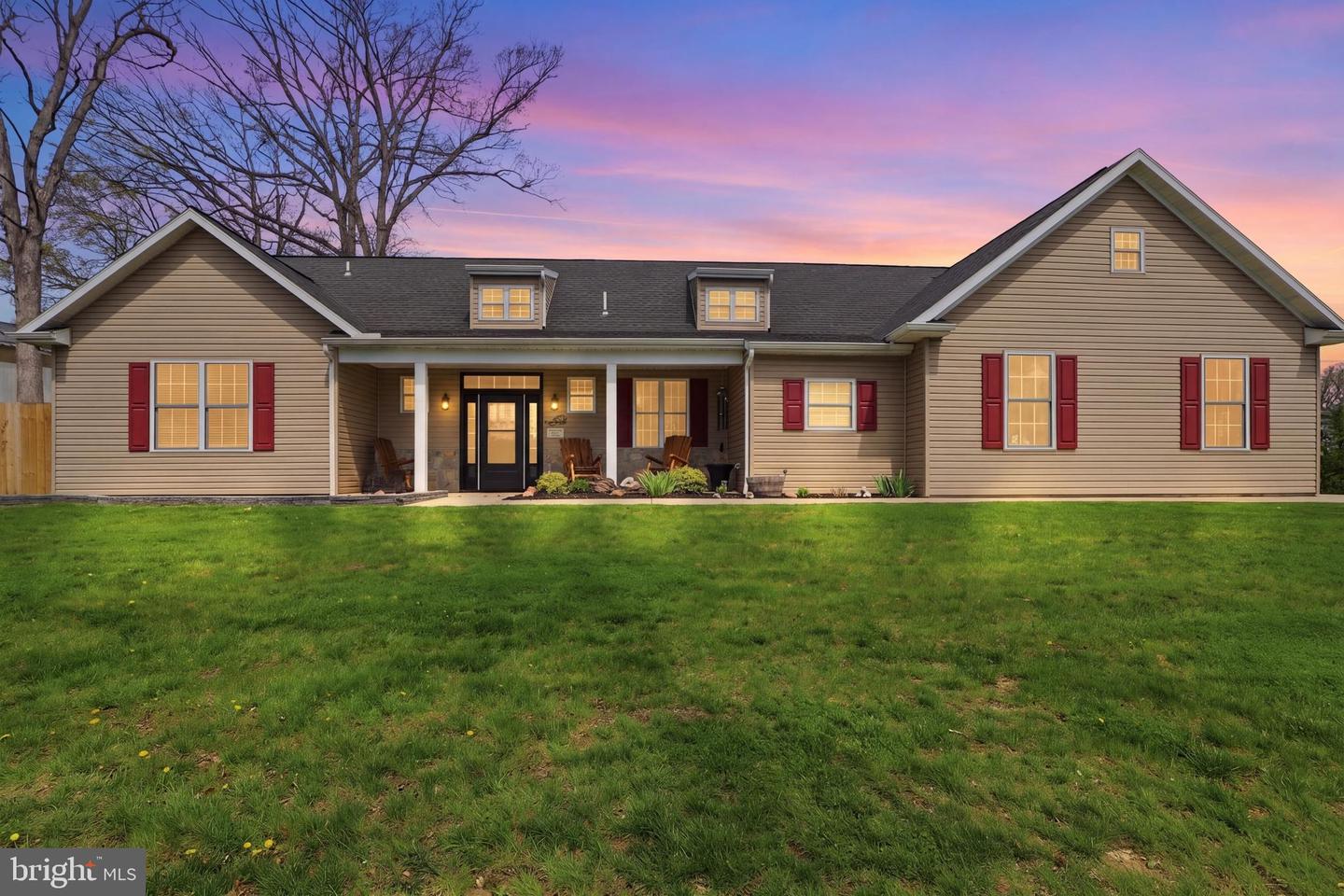 695 Midway Road, York Haven