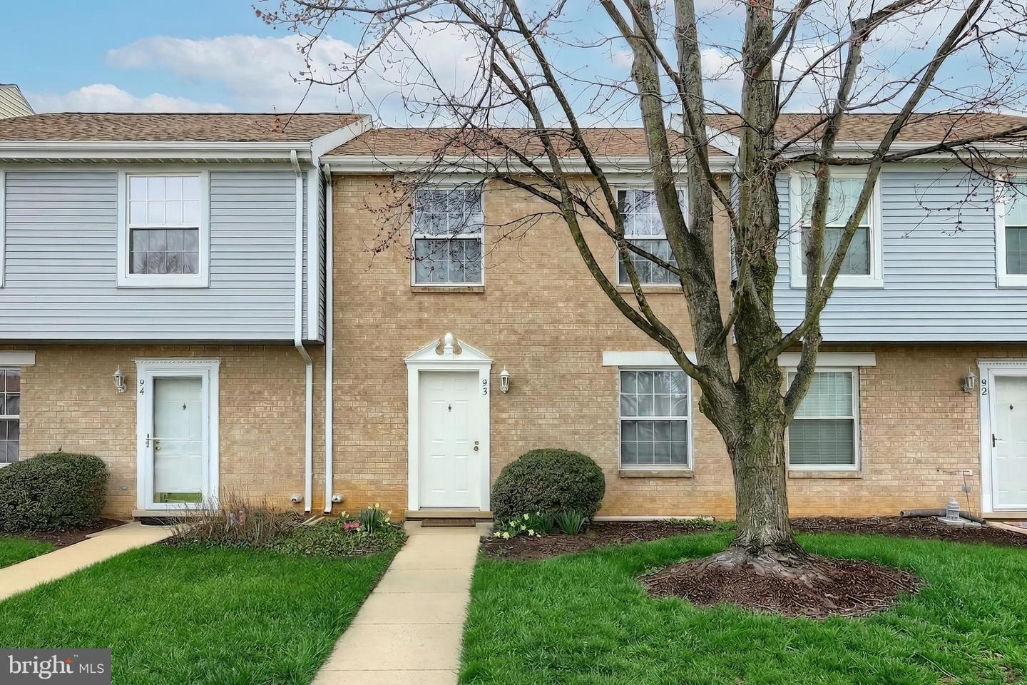 93 Lexton Drive #93