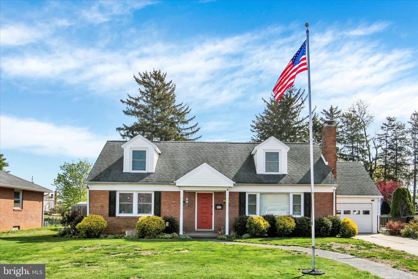 137 N Stephen Place, Hanover
