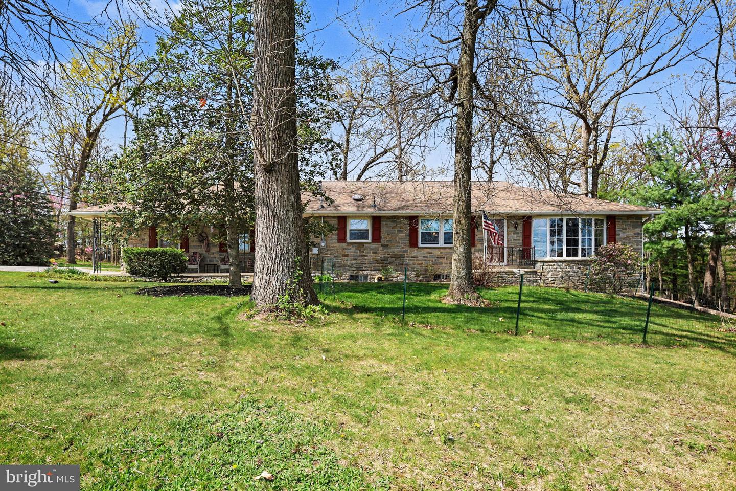 6010 Eyster Avenue, Spring Grove
