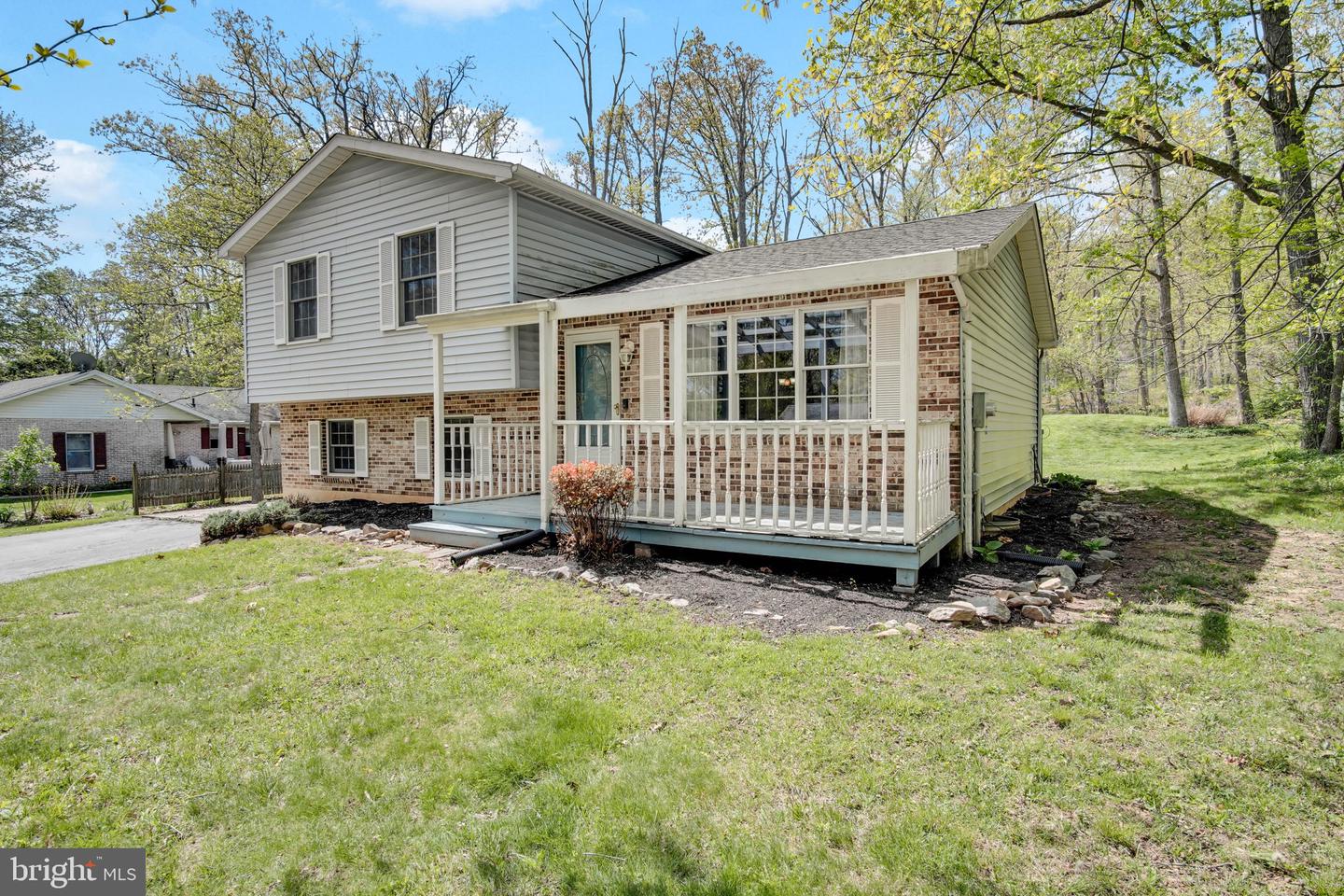414 Little John Drive, Dillsburg