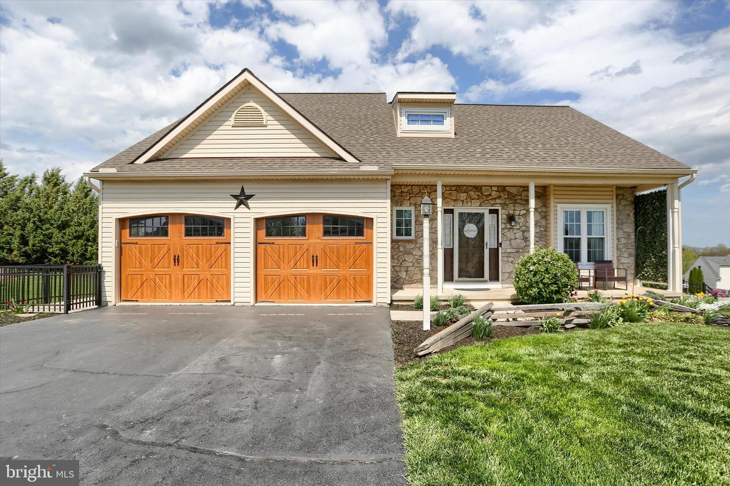 365 Lynne Drive, Mount Wolf