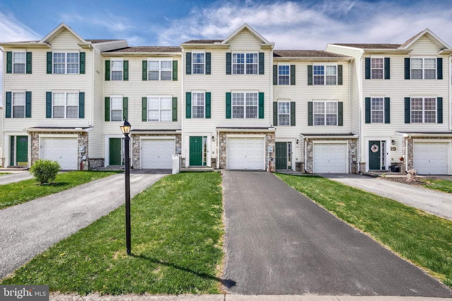 354 Mesa Lane #28, York