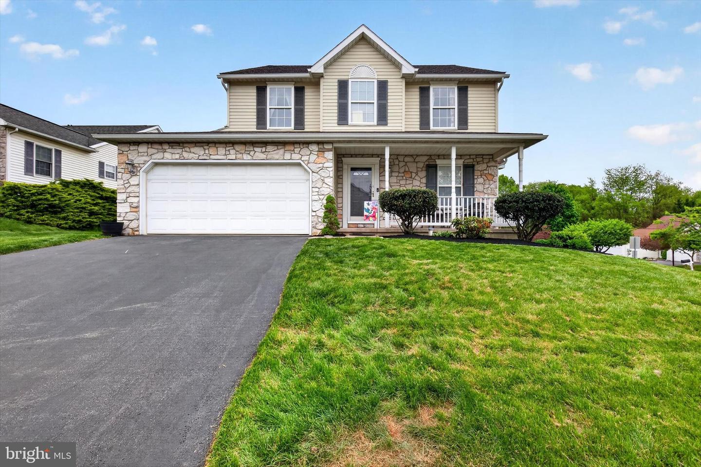624 Bartlett Drive, Dallastown