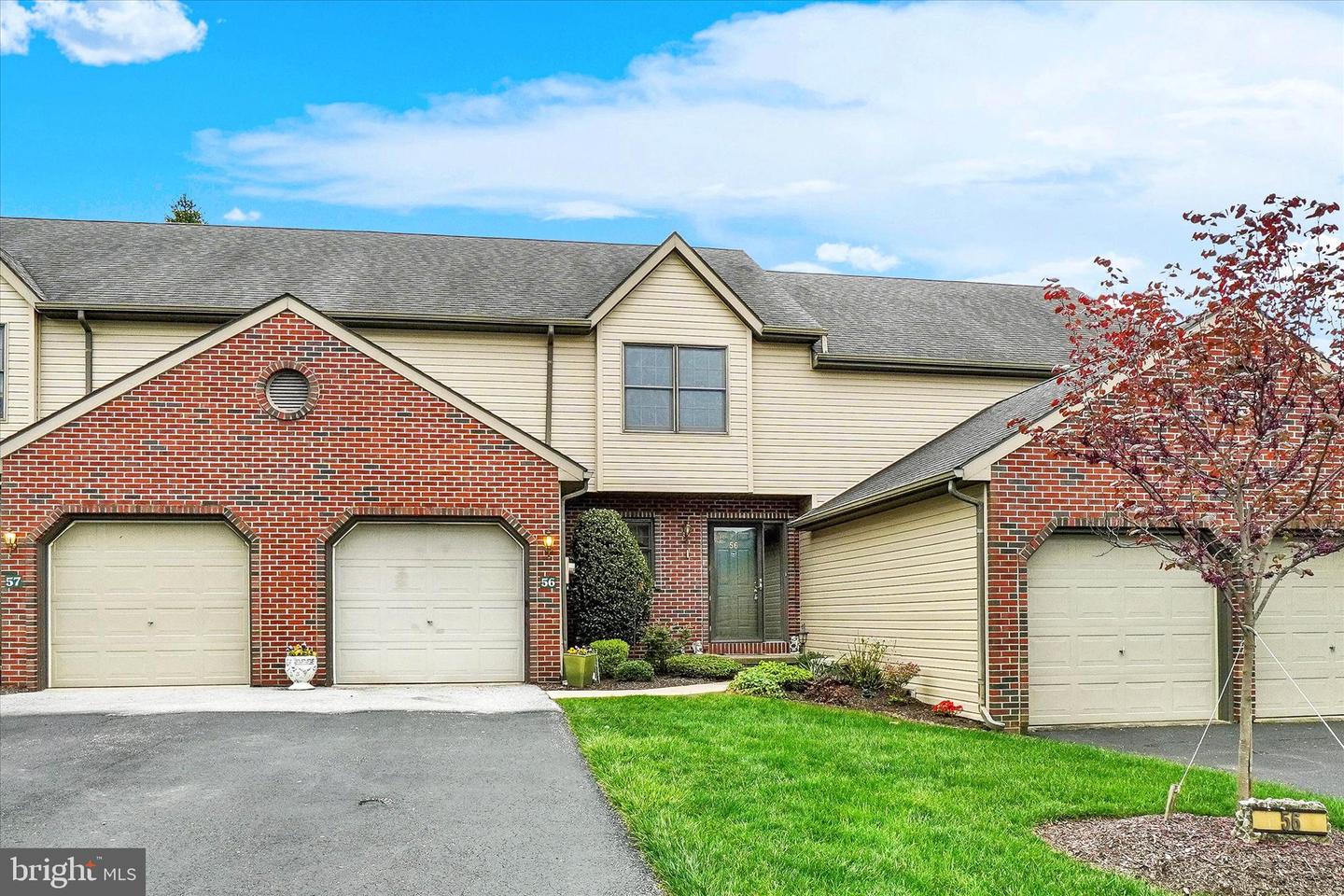 56 Jean Lo Way, York