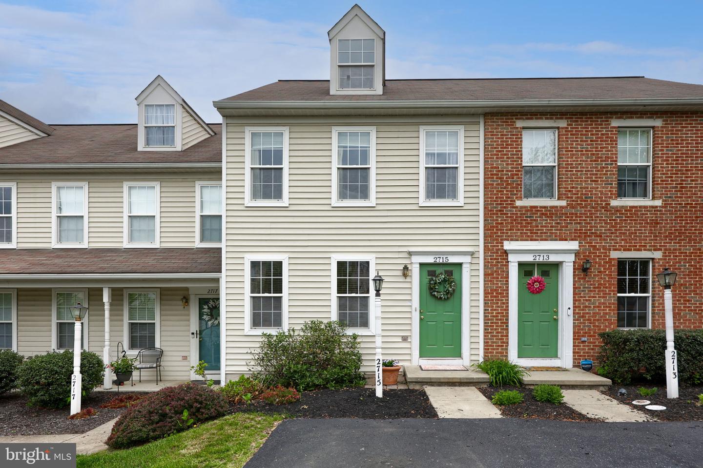 2715 Woodmont Drive, York