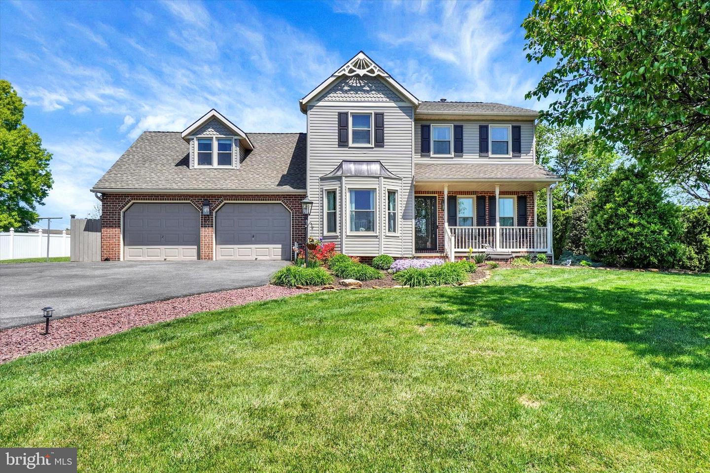 365 Lombard Street, Dallastown
