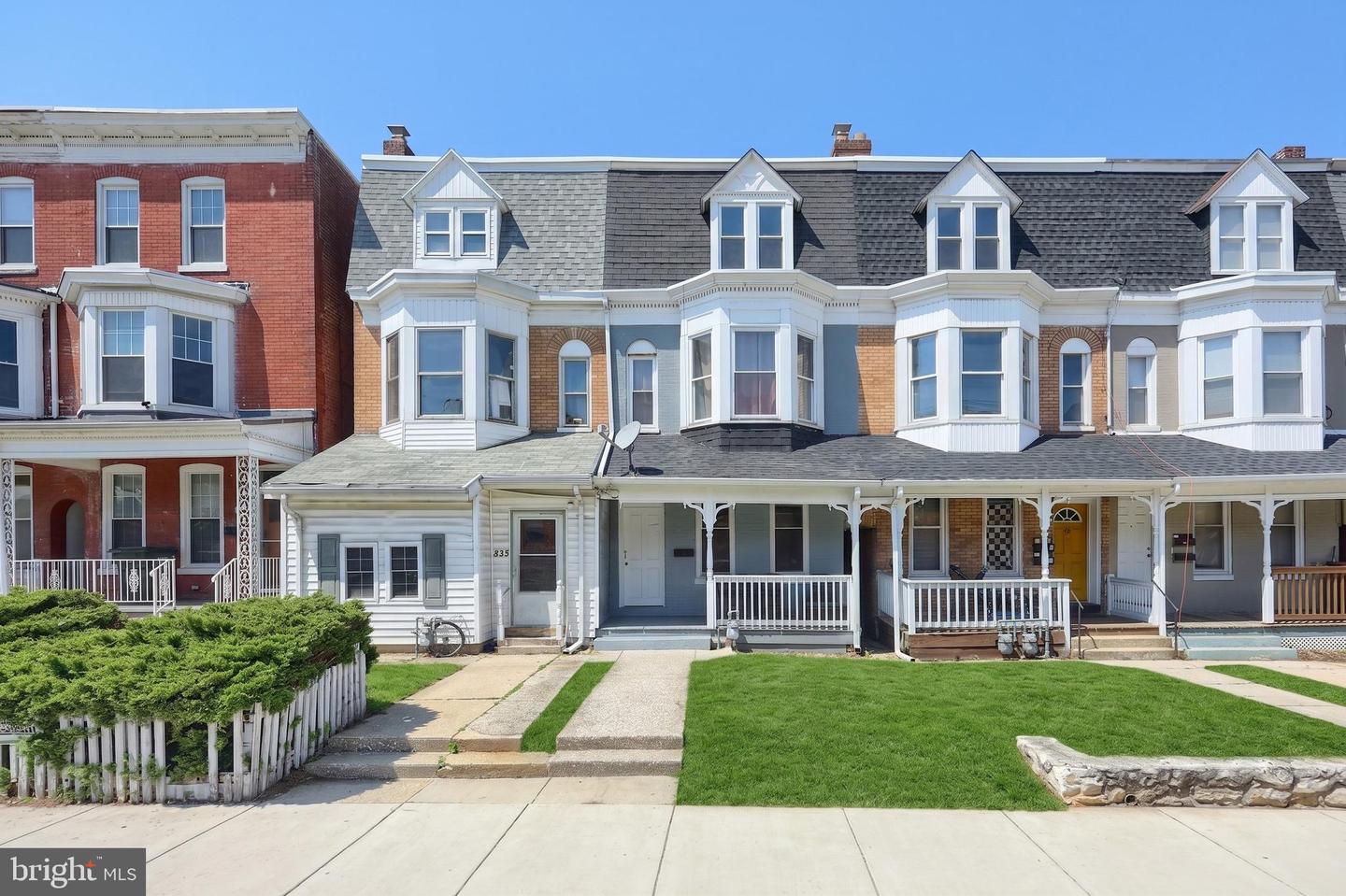 833 Linden Avenue