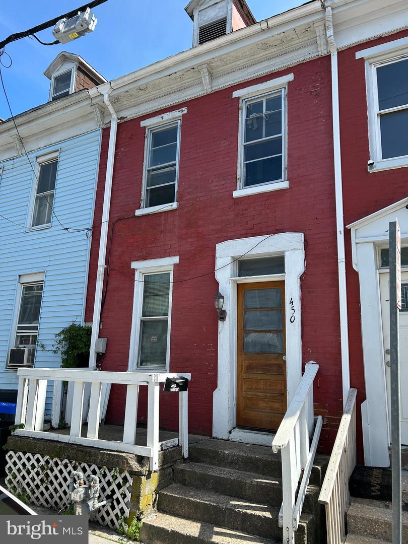 450 E Walnut Street, York