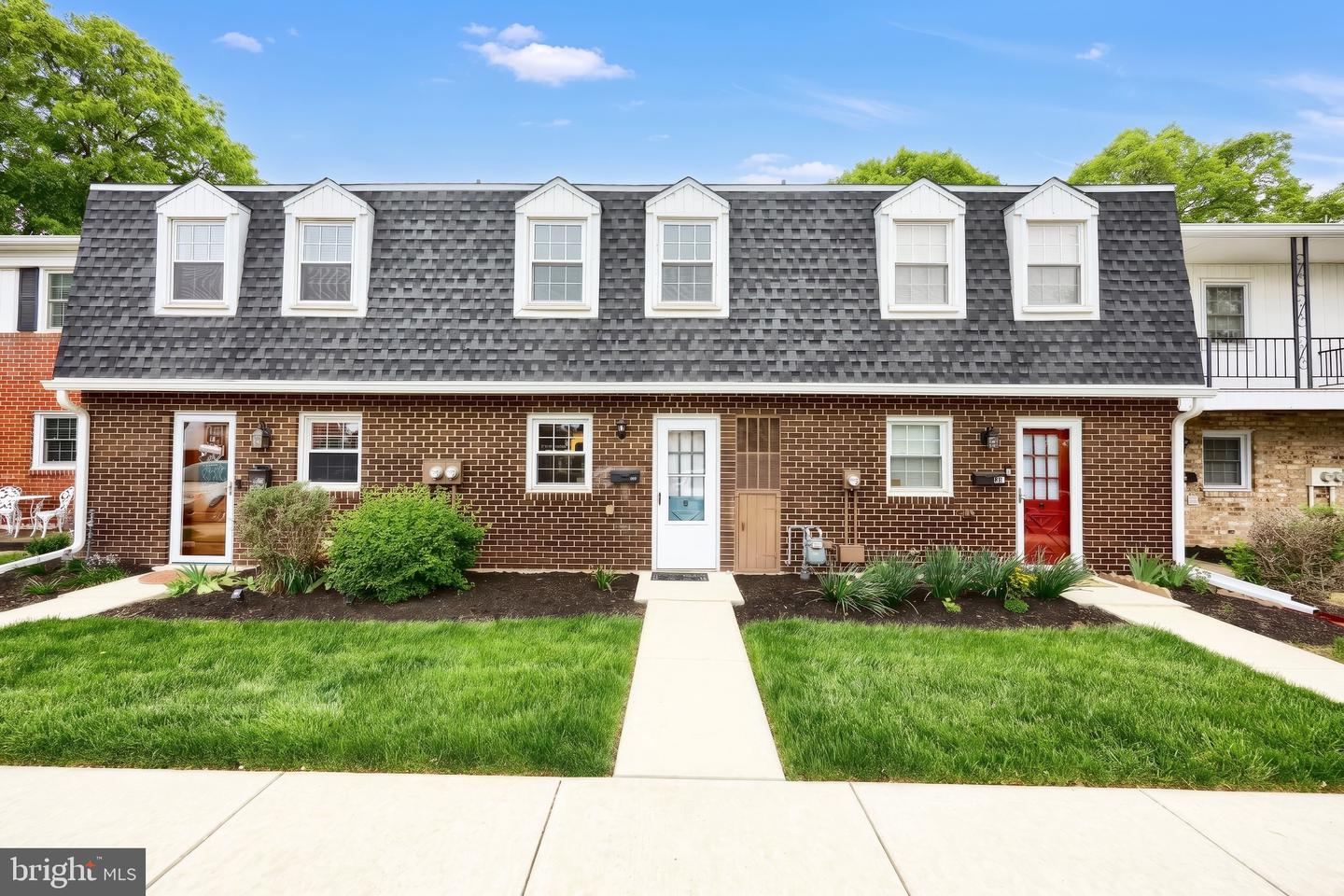 793 Hardwick Place, York