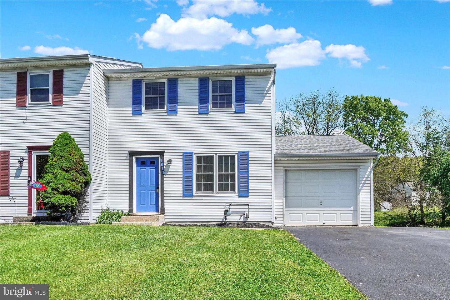 1911 Pin Oak Drive #4, York