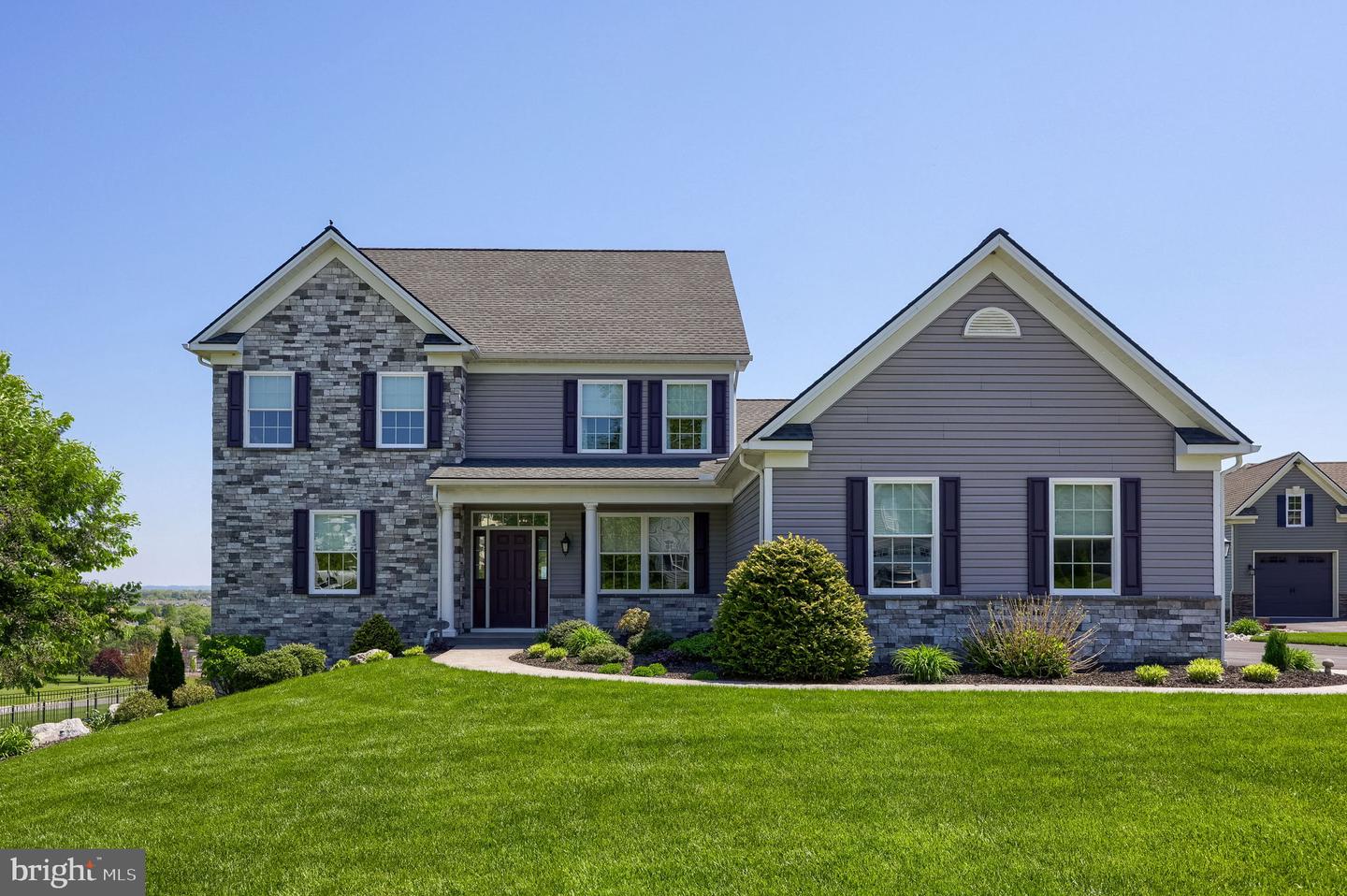 217 Hauer Terrace
