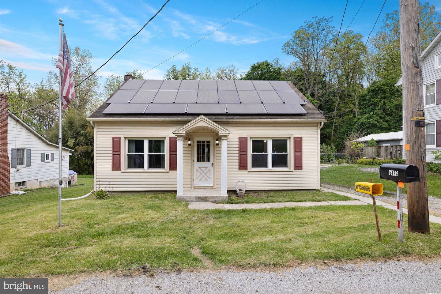 5483 Lehman Road, Spring Grove