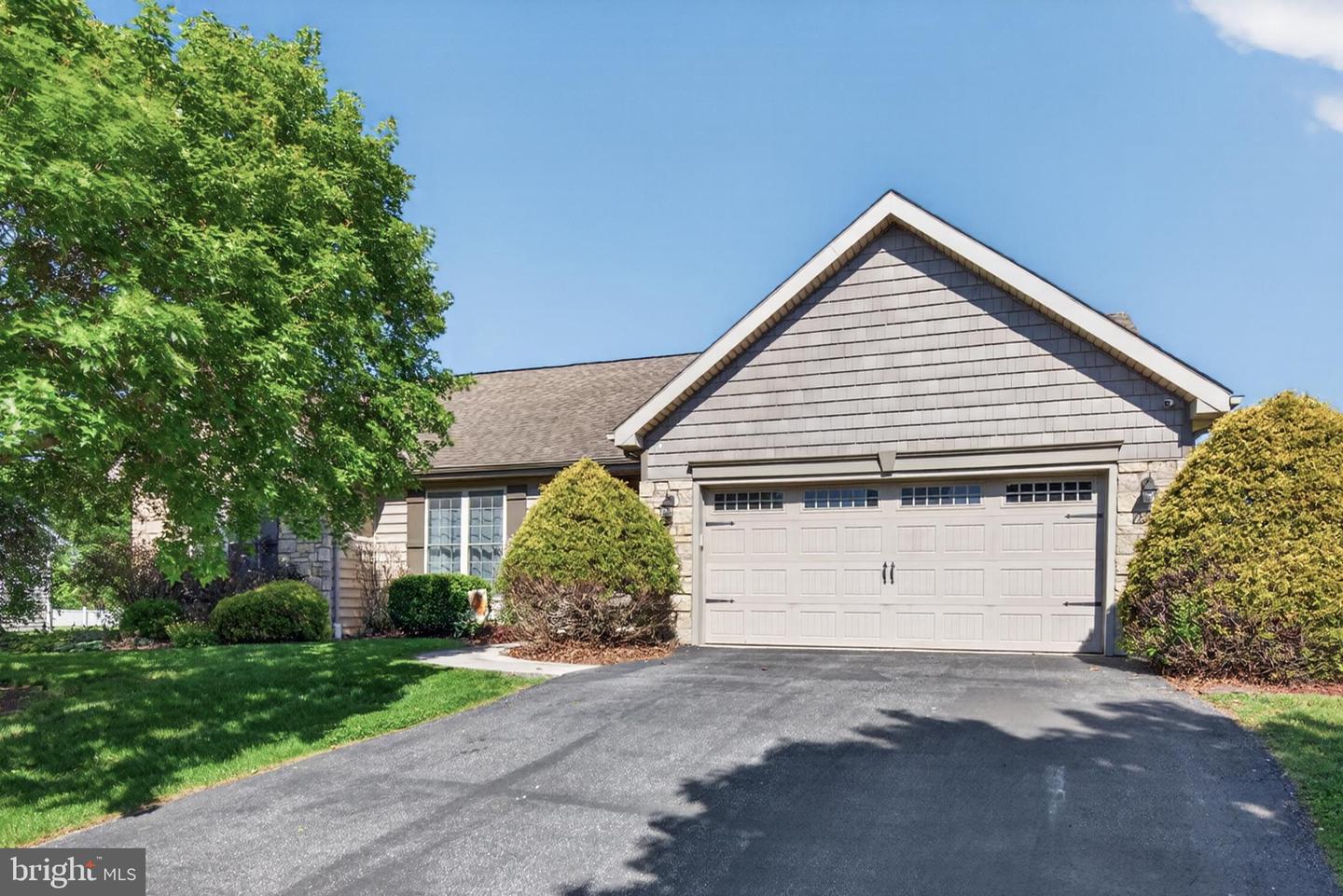 1241 Shadowbrooke Drive, Dover