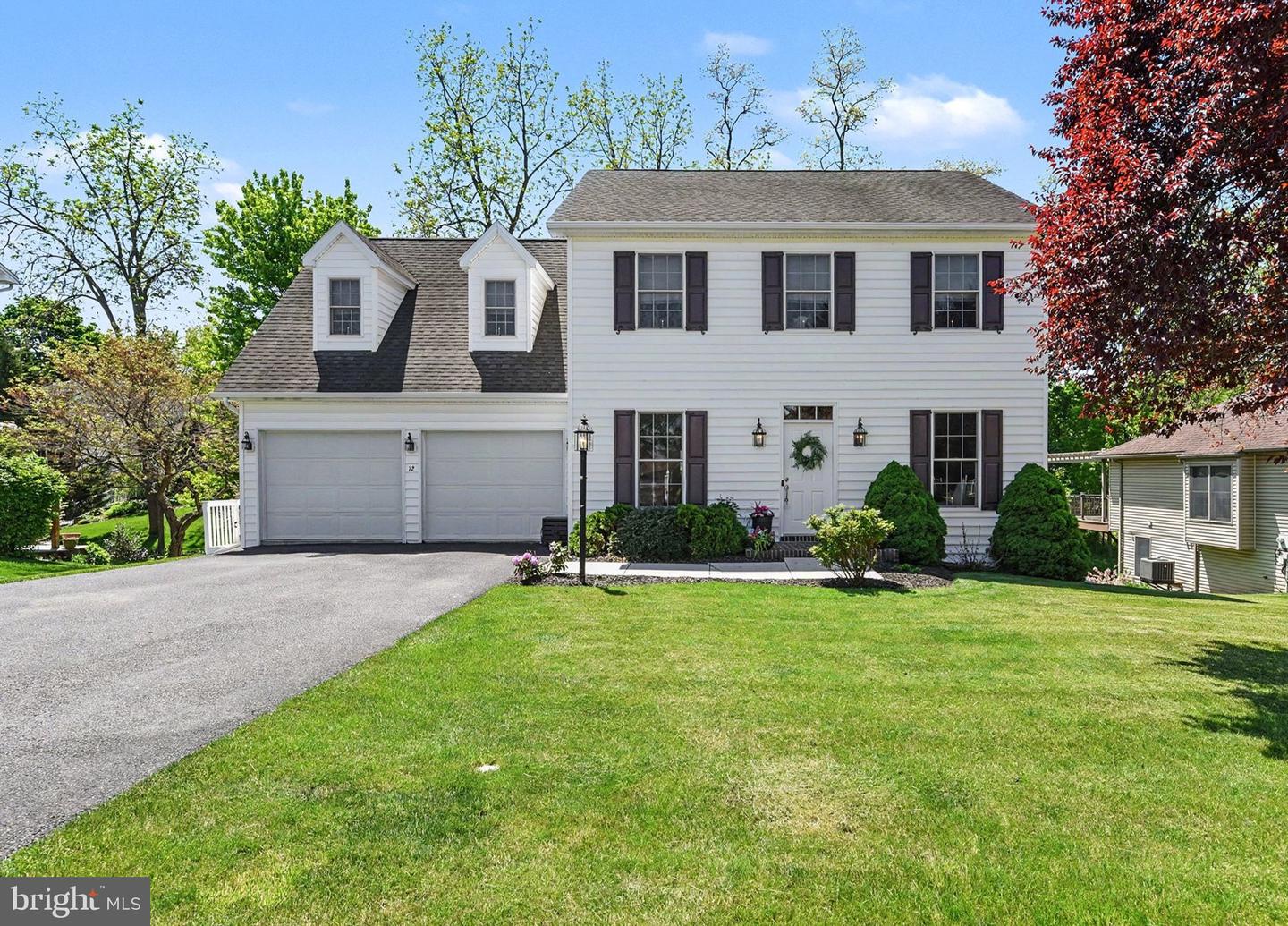 12 Dove Court, Dillsburg
