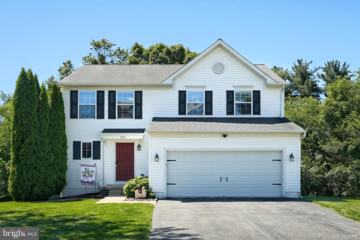 425 Lakeview Drive