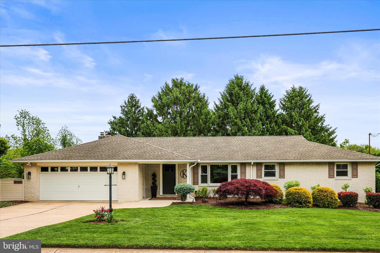 3126 Skylight Drive E, York