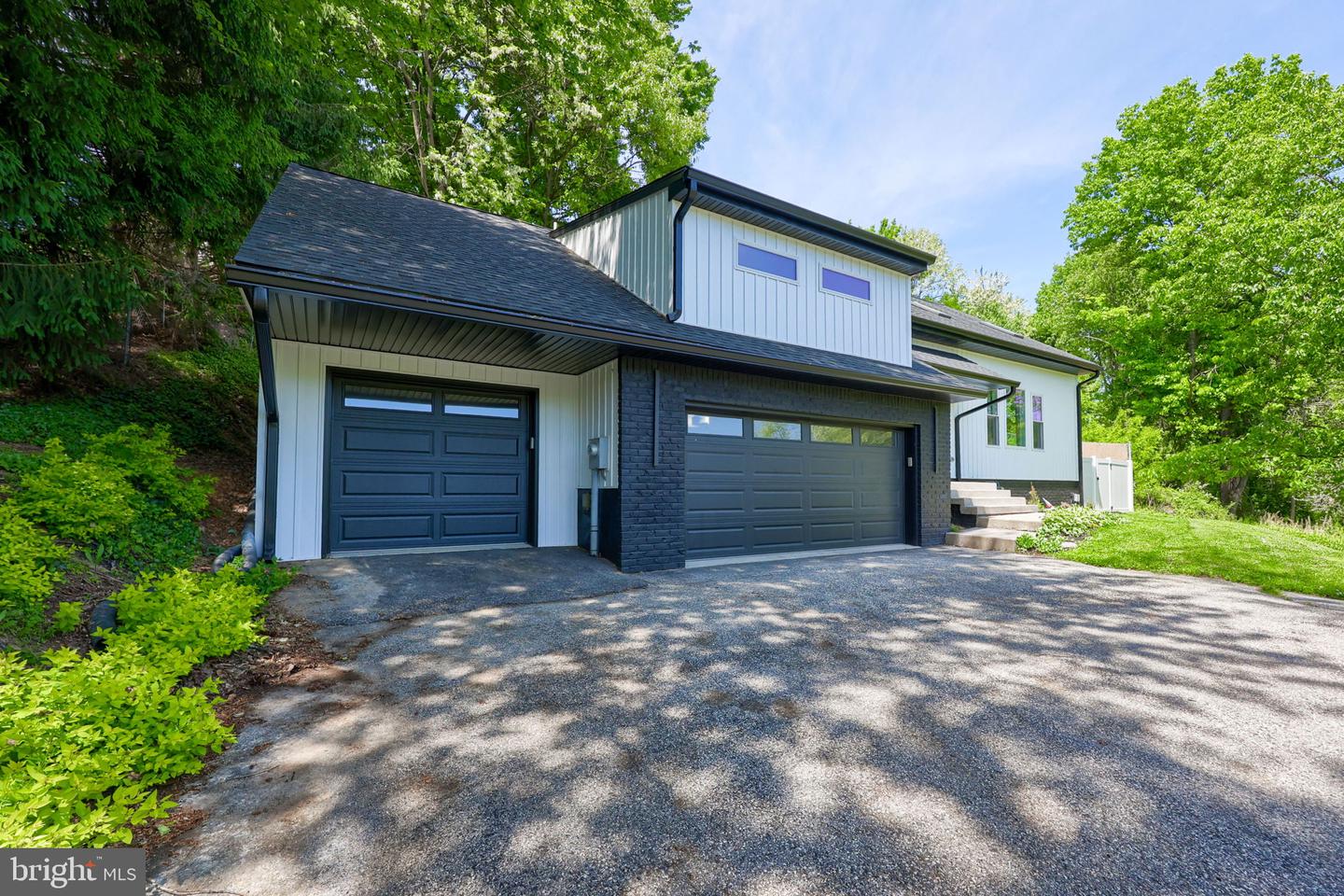 1321 Valley View Road, York