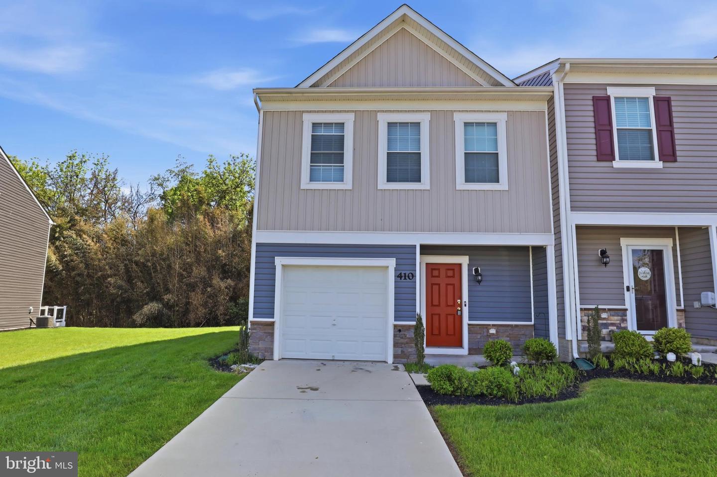 410 Maple Run Drive, York