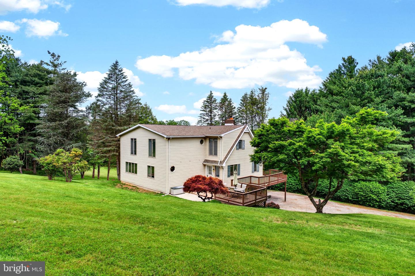 8390 Blooming Grove Road, Glen Rock