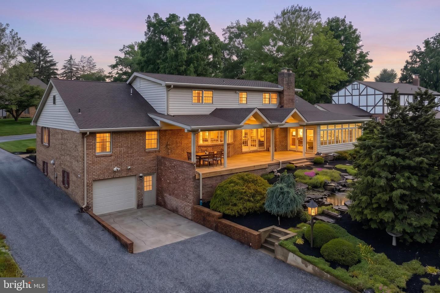 1435 Detwiler Drive, York