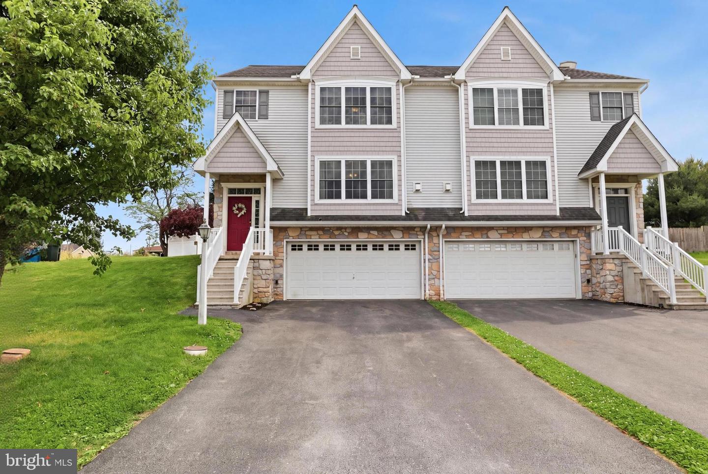 560 Nantucket Drive, Red Lion