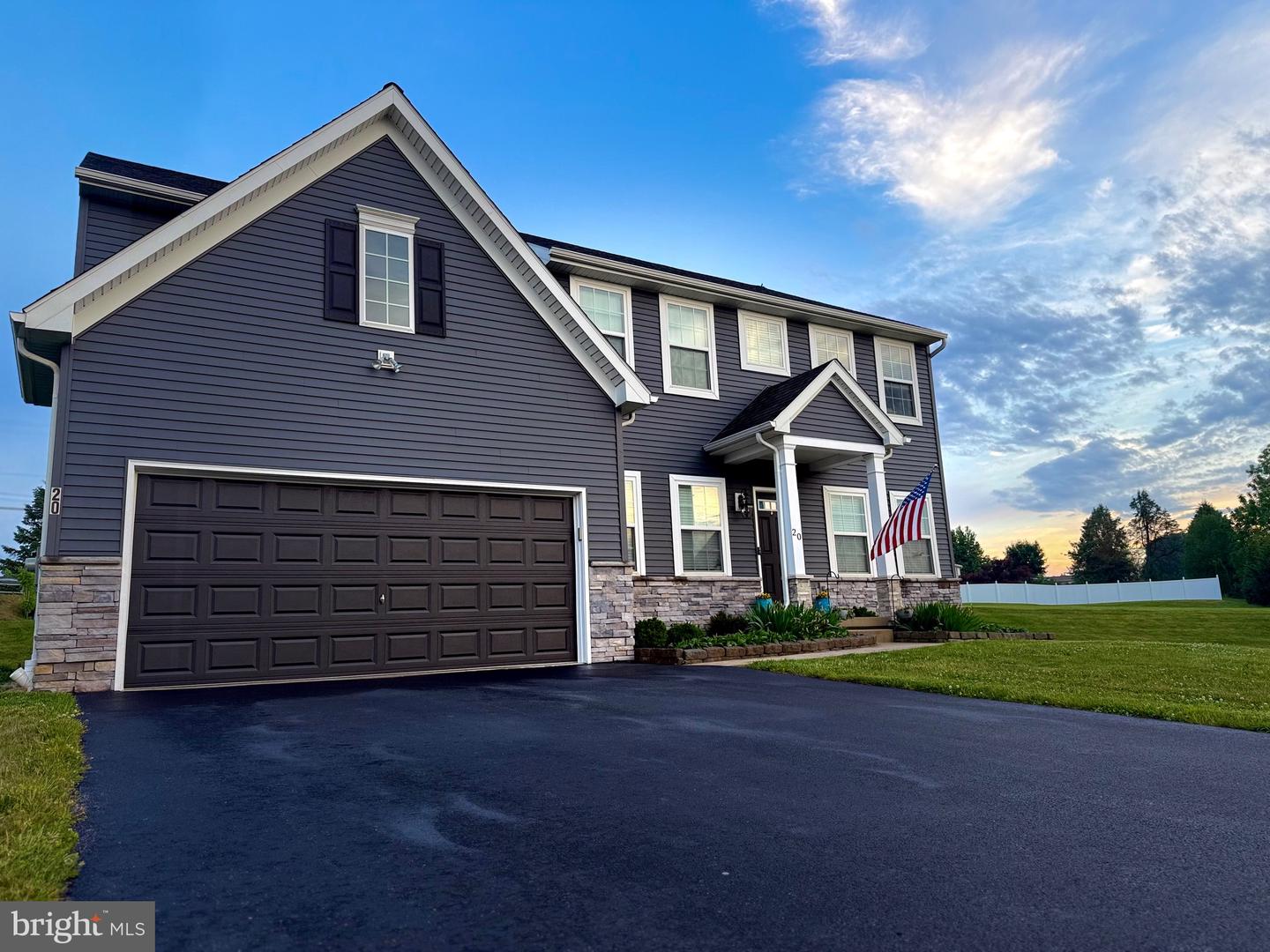 20 Greenview Drive, Shrewsbury