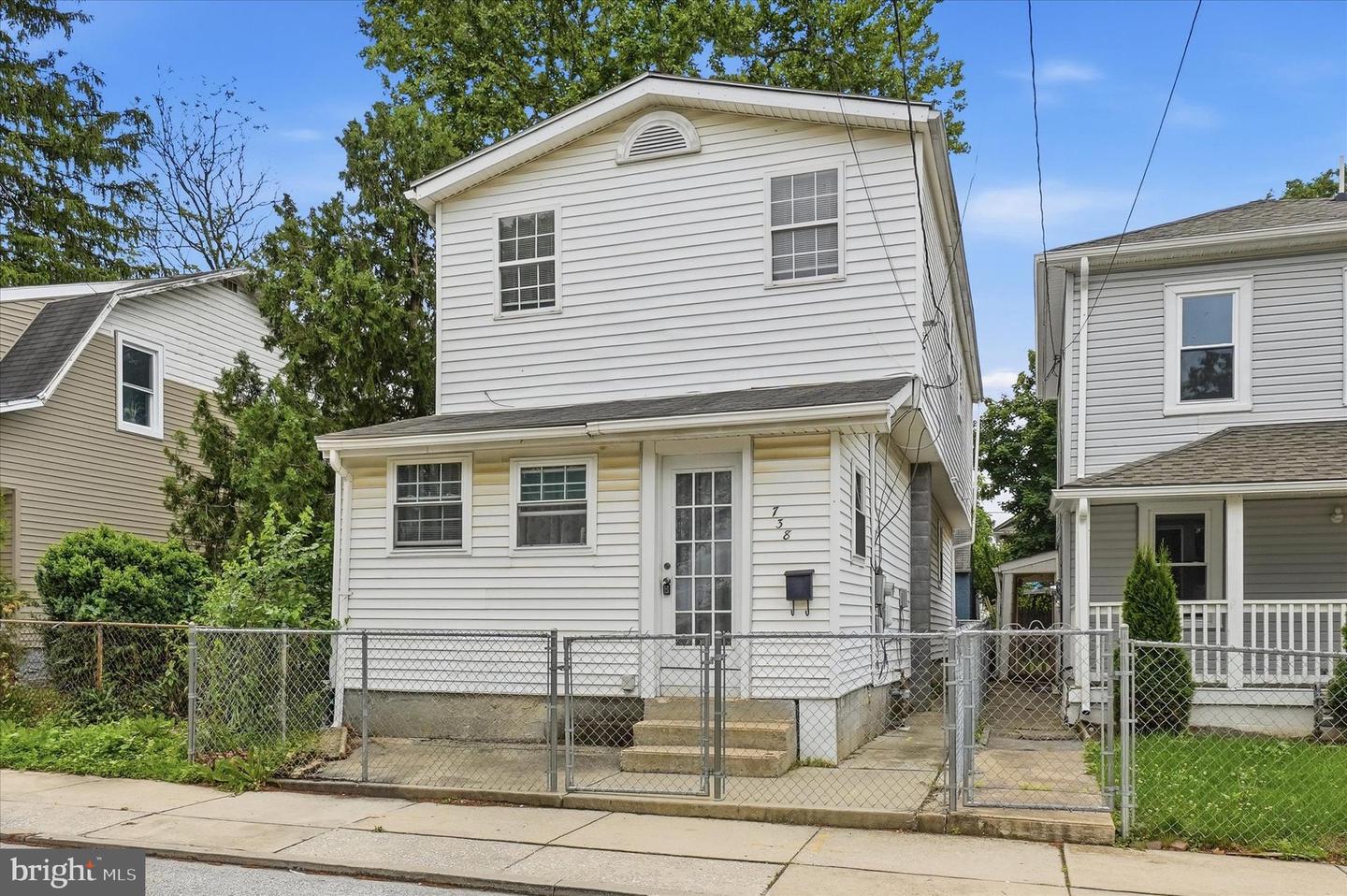 738 Edison Street