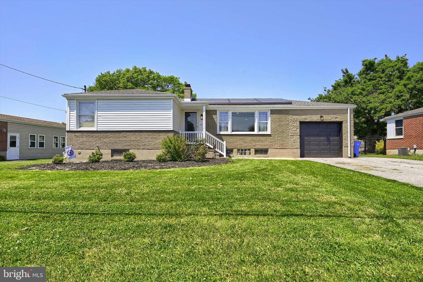2740 Clearbrook Boulevard, York