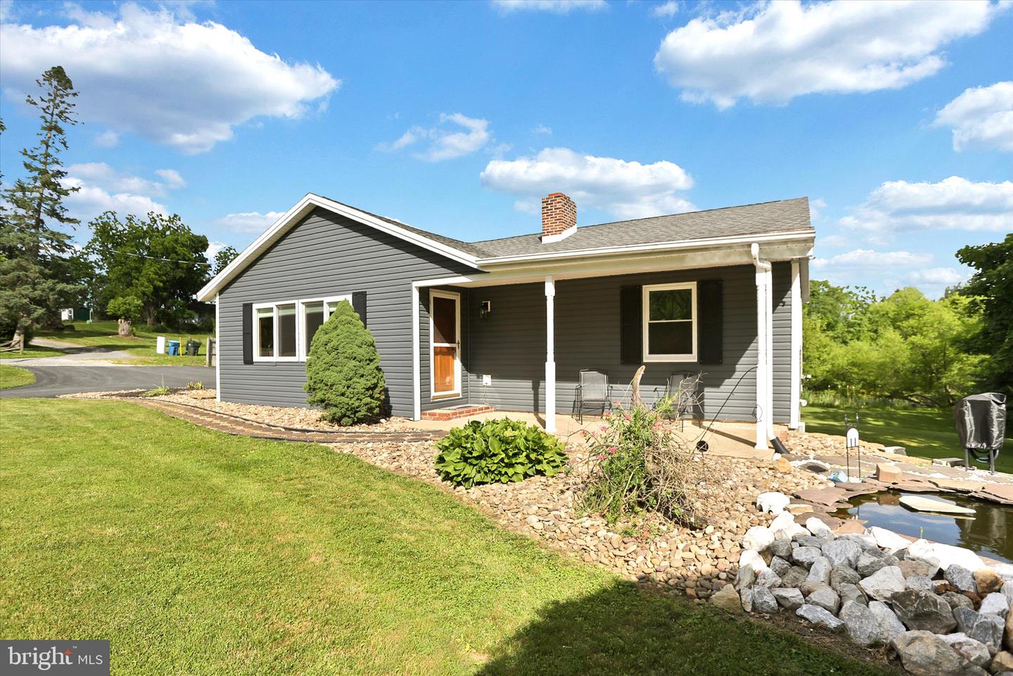 737 Range End Road, Dillsburg