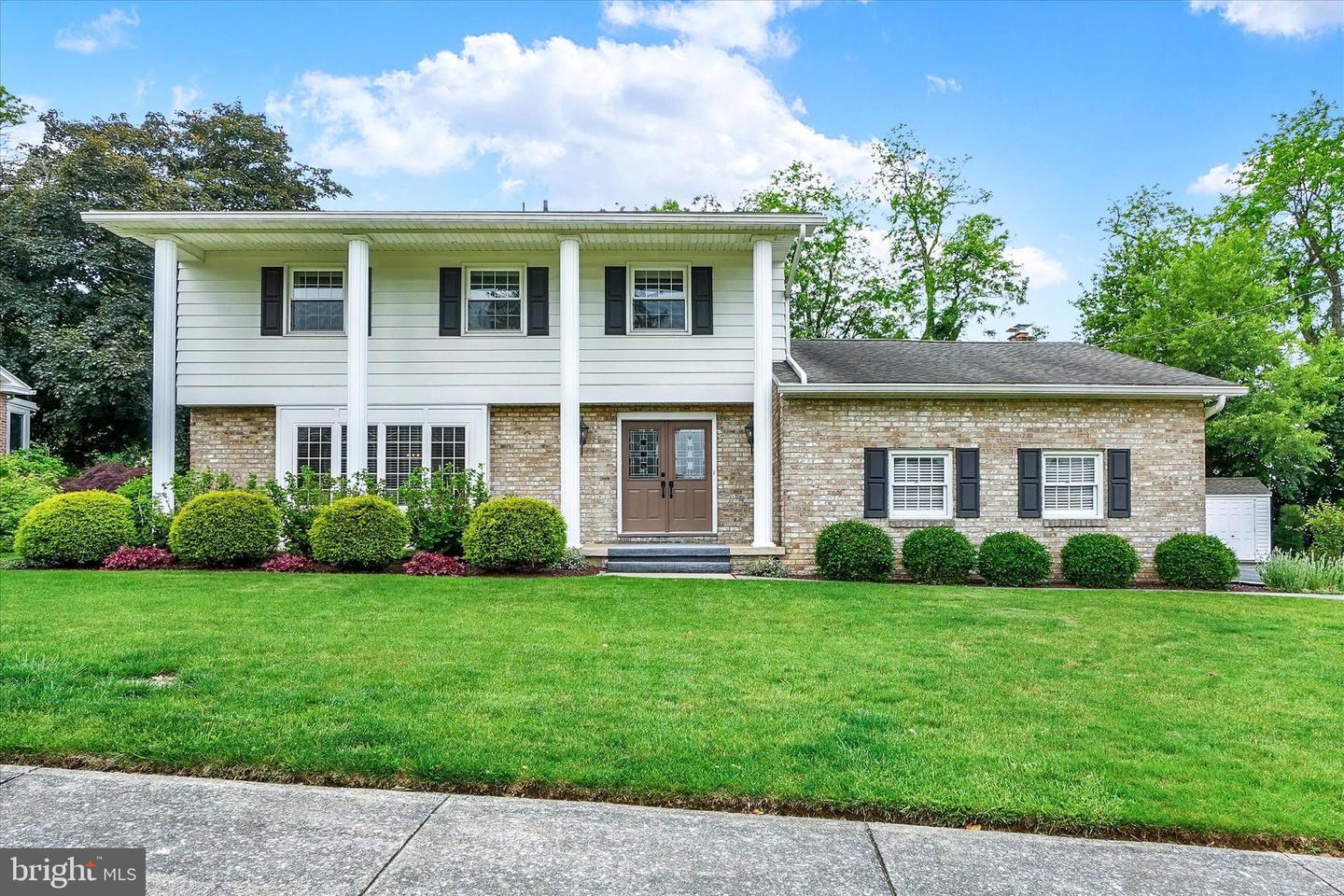 2925 Broxton Lane, York