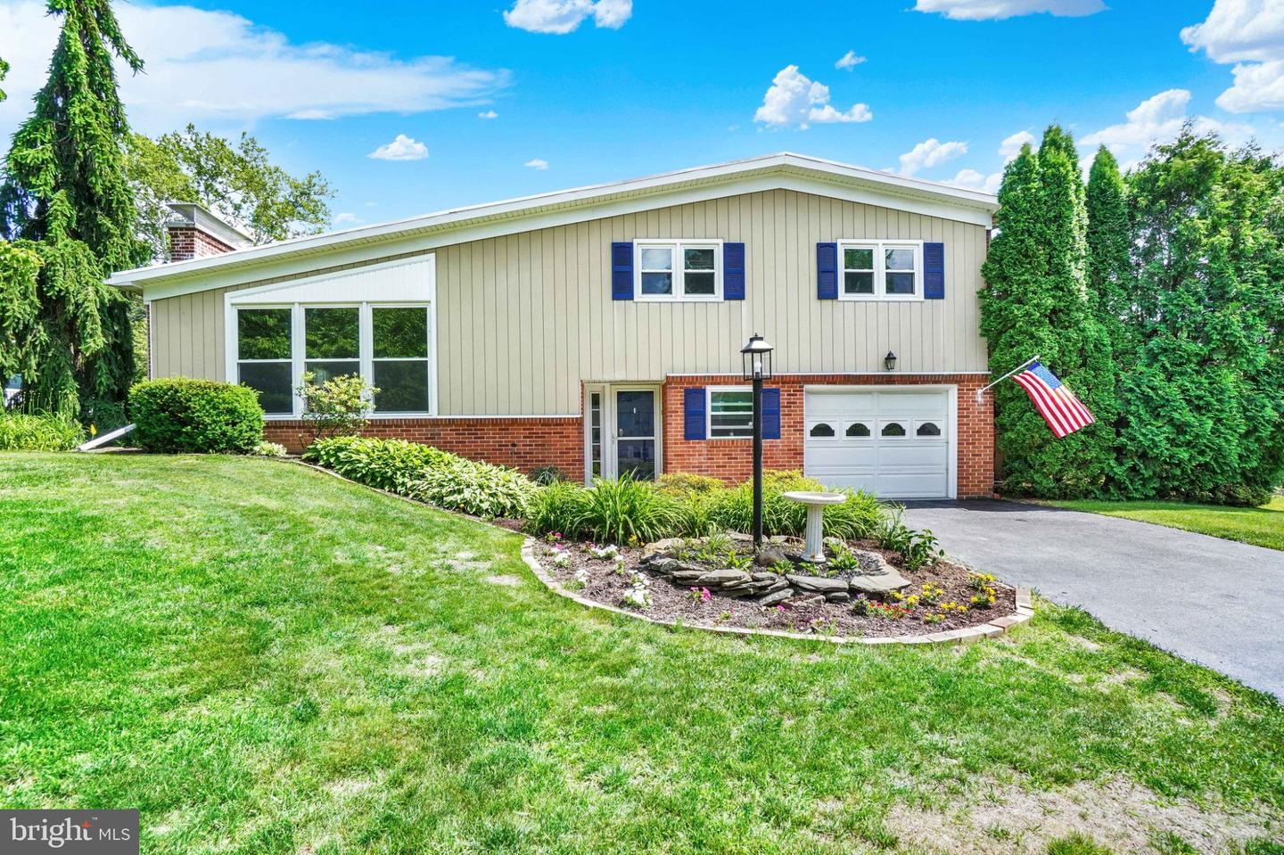4158 Trowbridge Road